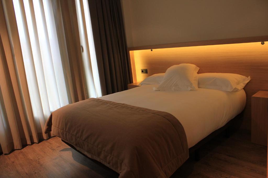 Hotel Araba Vitoria-Gasteiz Room photo